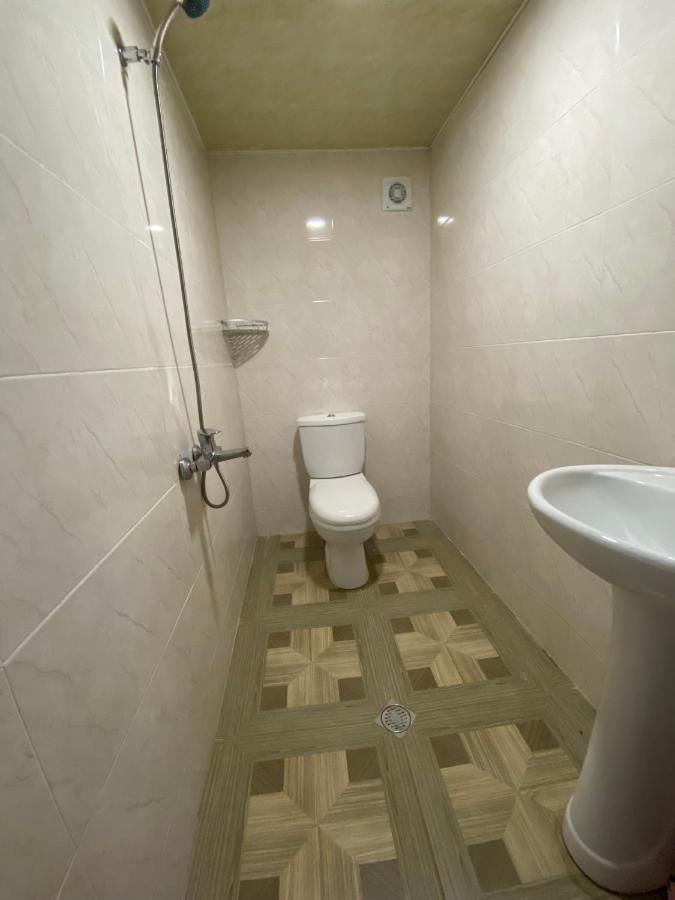Holiday House Chkonia Hotel Batumi Luaran gambar