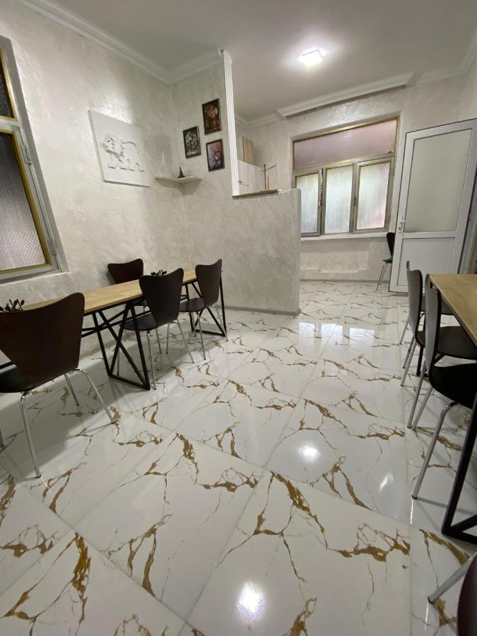 Holiday House Chkonia Hotel Batumi Luaran gambar