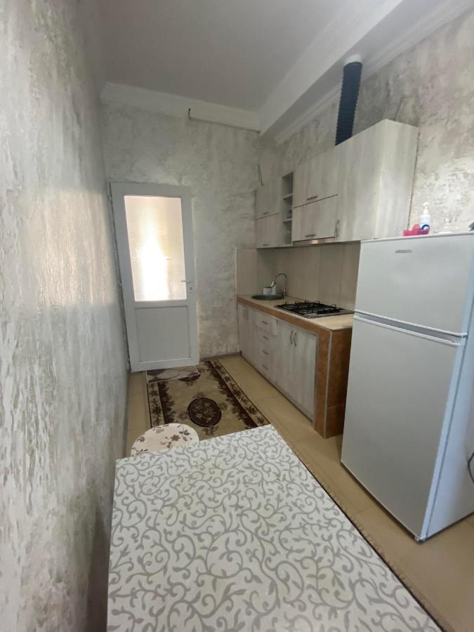 Holiday House Chkonia Hotel Batumi Luaran gambar