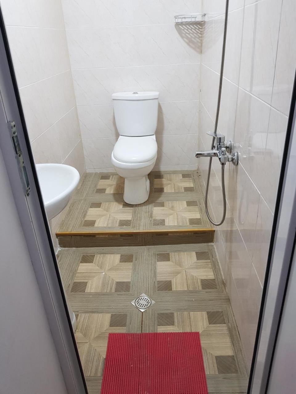 Holiday House Chkonia Hotel Batumi Luaran gambar